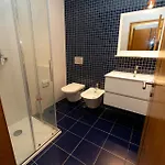 Kings House - Casa Da Arvore アパート *