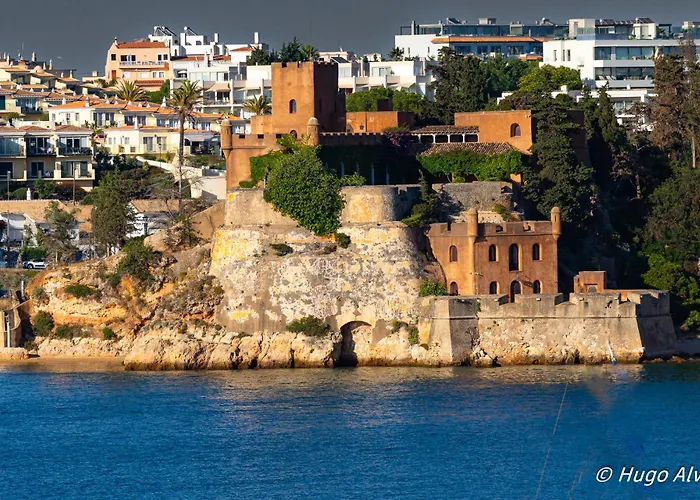 Kings House - Casa Da Arvore * Портиман